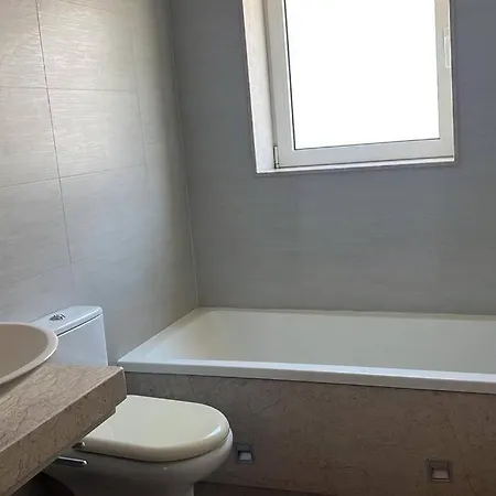 2 Bedrm Duplex Ph Spinola Bay